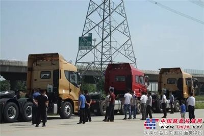 山西客戶華菱行，漢馬吸污車獲點(diǎn)贊